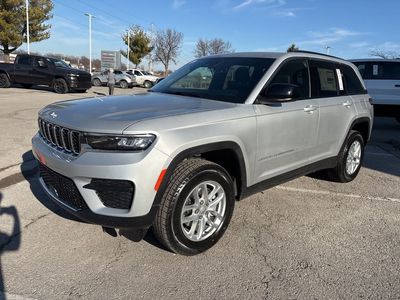 2026 Jeep Grand Cherokee — photo 13 view