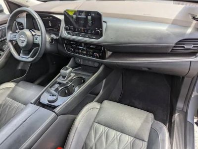 2023 Nissan Rogue — photo 12 view