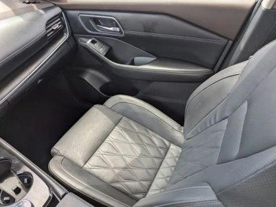 2023 Nissan Rogue — photo 16 view