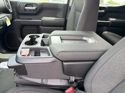 2026 Chevrolet Silverado 1500 — photo 19 view
