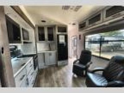 2026 Alliance RV Valor All-Access - Photo 8