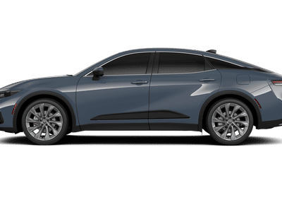 2026 Toyota Crown - Photo 3
