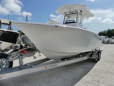 2026 Sea Pro 245 FLX — rear three-quarter view