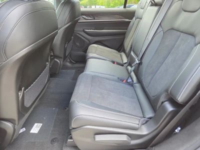 2026 Jeep Grand Cherokee L — photo 9 view