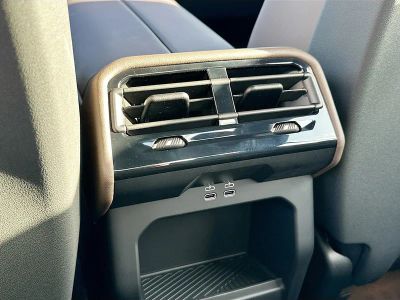 2026 BMW 5 Series — photo 20 view