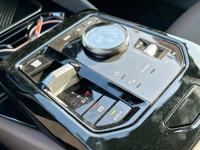 2026 BMW 5 Series — photo 14 view