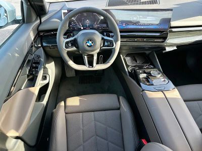 2026 BMW 5 Series — photo 17 view