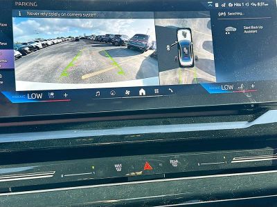 2026 BMW 5 Series — photo 11 view