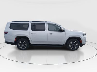 2024 Jeep Wagoneer L - Photo 8