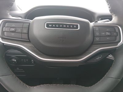 2024 Jeep Wagoneer L - Photo 12