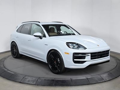 2026 Porsche Cayenne E-Hybrid - Photo 9