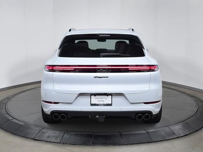 2026 Porsche Cayenne E-Hybrid - Photo 6