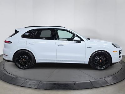 2026 Porsche Cayenne E-Hybrid - Photo 8