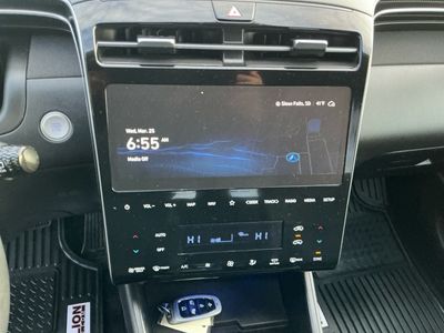 2023 Hyundai Tucson Hybrid - Photo 11