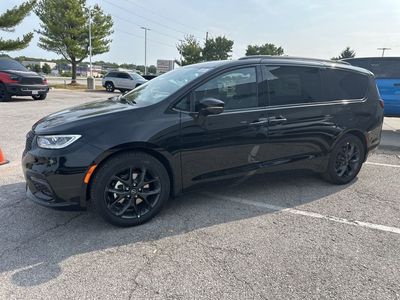 2026 Chrysler Pacifica - Photo 11