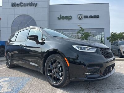 2026 Chrysler Pacifica - Photo 1
