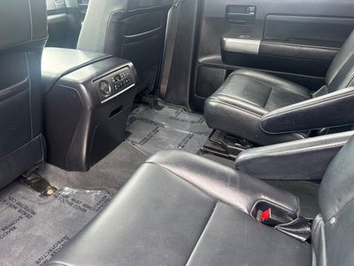 2026 2019 Toyota Sequoia - Photo 4