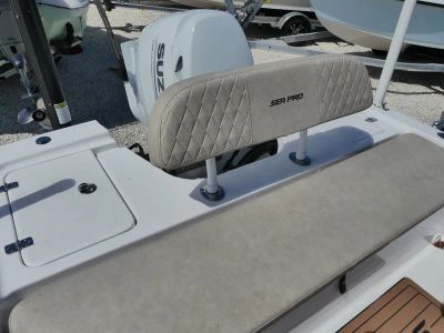 2023 Sea Pro 172 Bay — photo 7 view
