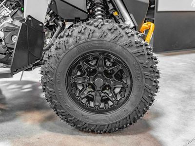 2026 Can-Am Renegade X xc 1000R - Photo 10