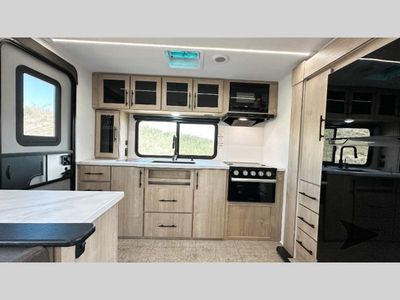 2025 Grand Design Imagine XLS - Photo 13