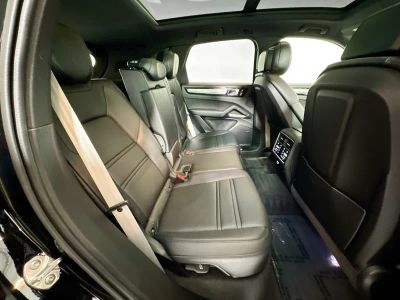 2023 Porsche Cayenne - Photo 24