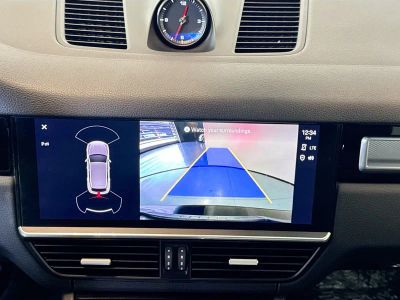 2023 Porsche Cayenne - Photo 18