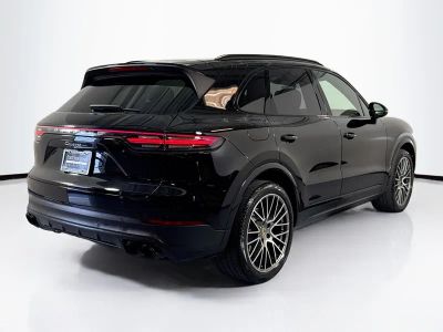 2023 Porsche Cayenne - Photo 9