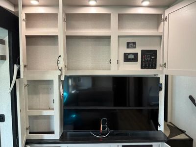 2026 Jayco Seismic - Photo 17