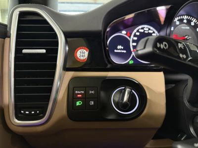 2023 Porsche Cayenne - Photo 26