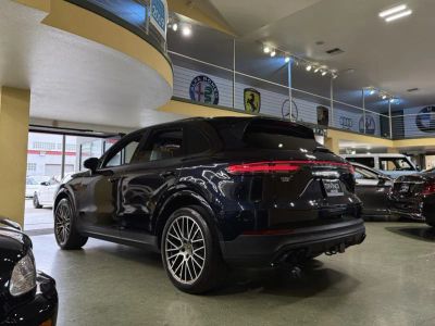 2023 Porsche Cayenne - Photo 2