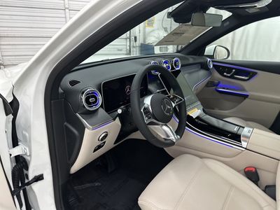 2026 Mercedes-Benz GLC - Photo 9