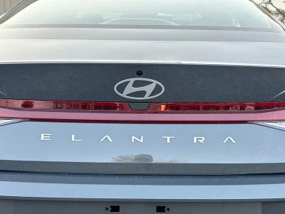 2026 Hyundai ELANTRA — photo 11 view