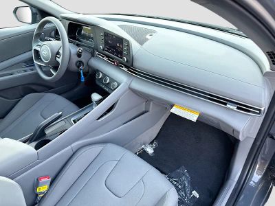 2026 Hyundai ELANTRA — photo 12 view