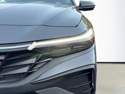 2026 Hyundai ELANTRA — photo 9 view