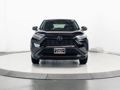 2025 Toyota RAV4 - Photo 2