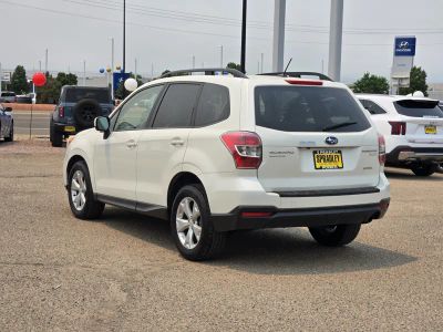 2015 Subaru Forester — rear three-quarter view