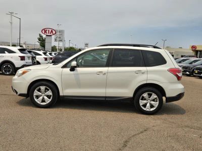 2015 Subaru Forester — side profile view