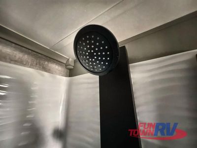 2025 Redwood RV Regency - Photo 44