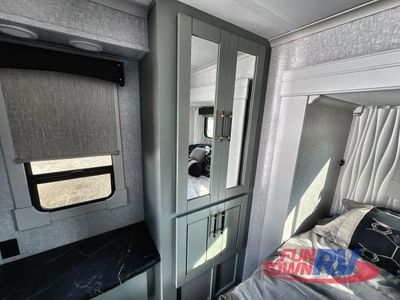 2025 Redwood RV Regency - Photo 55