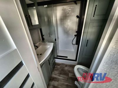 2025 Redwood RV Regency - Photo 43