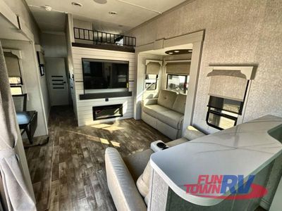 2025 Redwood RV Regency - Photo 25
