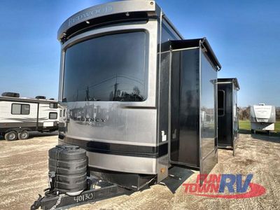 2025 Redwood RV Regency - Photo 21