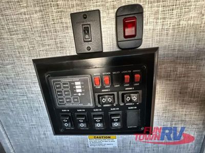 2025 Redwood RV Regency - Photo 42