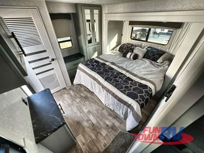 2025 Redwood RV Regency - Photo 53