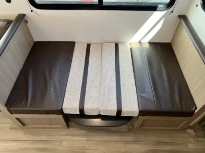 2027 Jayco PROWLER — photo 9 view