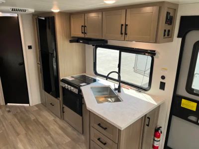 2027 Jayco PROWLER — photo 10 view