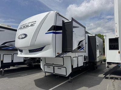 2026 Forest River Cherokee Rogue Armored - Photo 4
