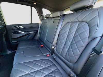 2026 BMW X5 — photo 21 view