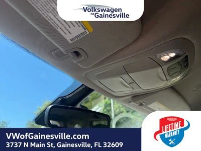 2023 Chrysler Voyager — photo 26 view