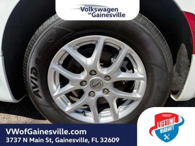2023 Chrysler Voyager — photo 27 view
